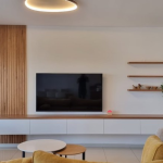 מזנונים תלויים - חיפוי עץ לקיר טלוויזיה - DEEB